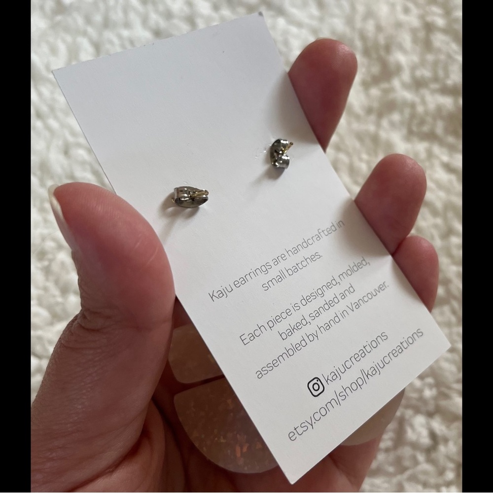 (RELISTED) ✨ HP ✨ Shimmer/Glitter ✨ Opal Earrings ✨ - Picture 3 of 4
